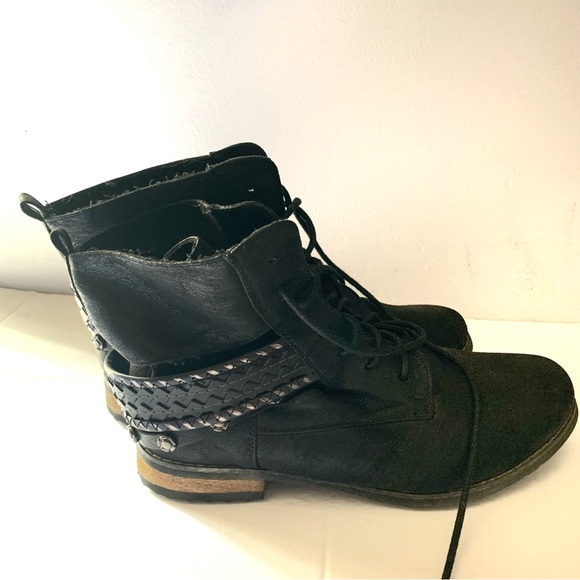 Torrid Size 9W Ladies Black Fall Ankle Booties - Picture 5 of 6